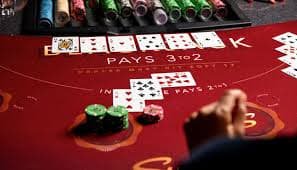 Gameplay live casino di platform lariswd dengan dealer profesional